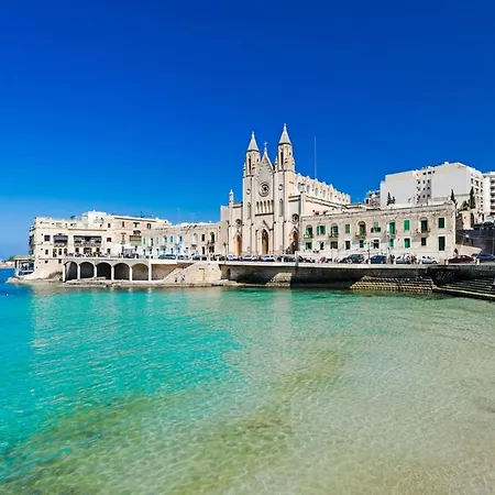 Charming In The Heart Of St. Julians *